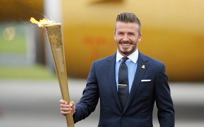 四喜娱乐-劳姆门前抢点轻松得分